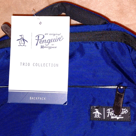 🙀ORIGINAL PENGUIN by MUNSINGWEAR Trio Collection Backpack in Blue/Black - Picture 9 of 16